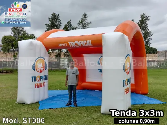 Stand inflável promocional para Rádio Tropical FM 97